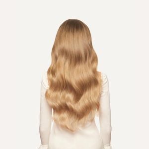 Unopened 20” 160g set of Luxy hair extensions